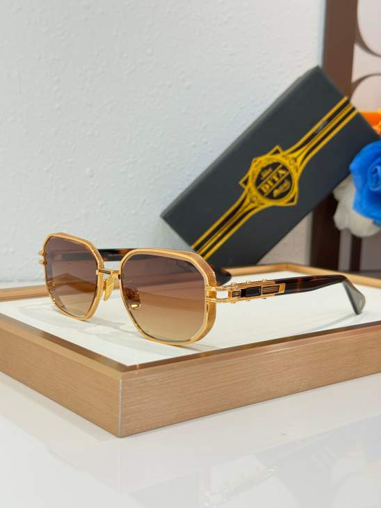 Picture of Dita Sunglasses _SKUfw80947553fw